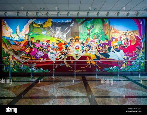 Denver international airport mural Banque de photographies et d’images à haute résolution - Alamy