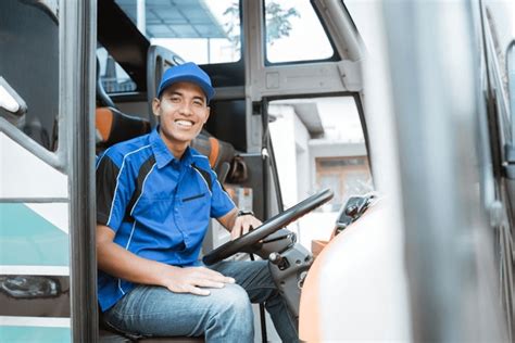 6+ Thousand Conductor De Autobus Seguro Royalty-Free Images, Stock Photos & Pictures | Shutterstock