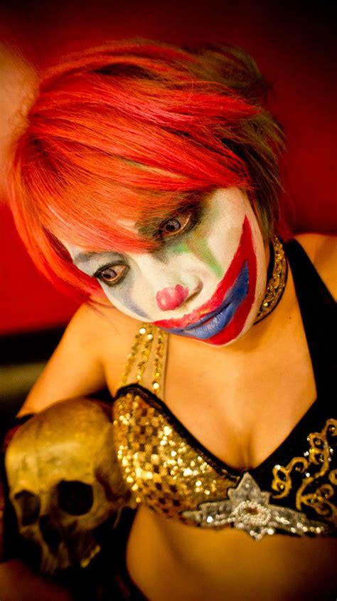 WWE star Asuka unveils dramatic new look and wrestling fans are stunned ...