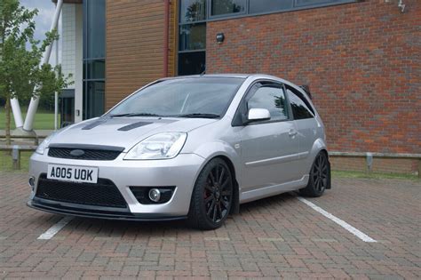 MK6 Ford Fiesta ST - LOW MILEAGE - RS Spoiler + Twin exhaust - Moondust silver | in Norwich ...