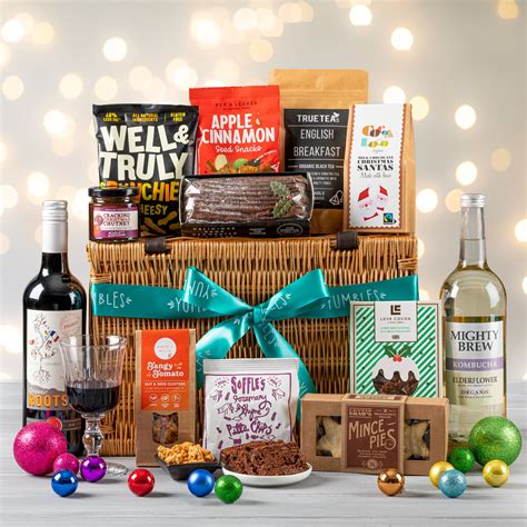 The Ultimate Artisan Christmas Hamper - Yumbles.com