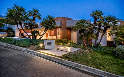 Hollywood Hills Real Estate and Homes for Sale | Christie's ...