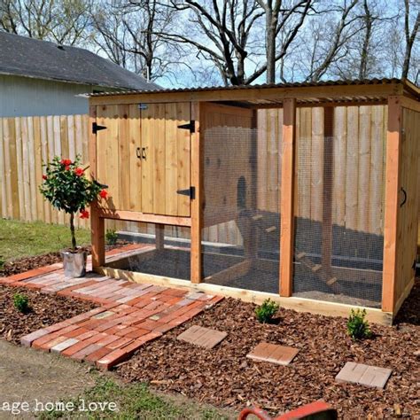 50 Awesome DIY Chicken Coop kits you can build for your chickens Simple ...