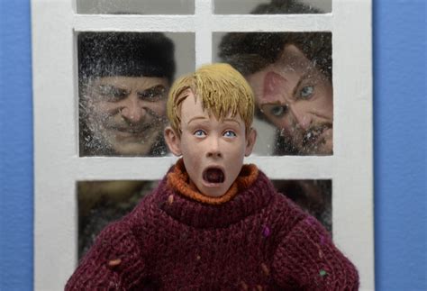 Home Alone 8" Clothed Action Figures Kevin and Wet Bandits Assortment | NECAOnline.com