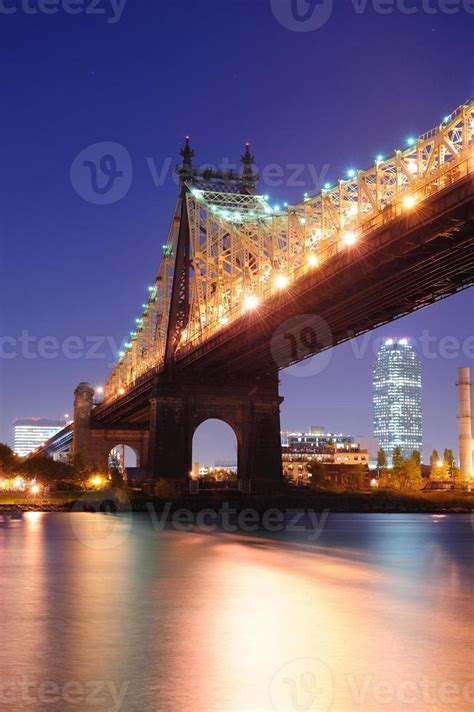 Queensboro Bridge night 8339777 Stock Photo at Vecteezy