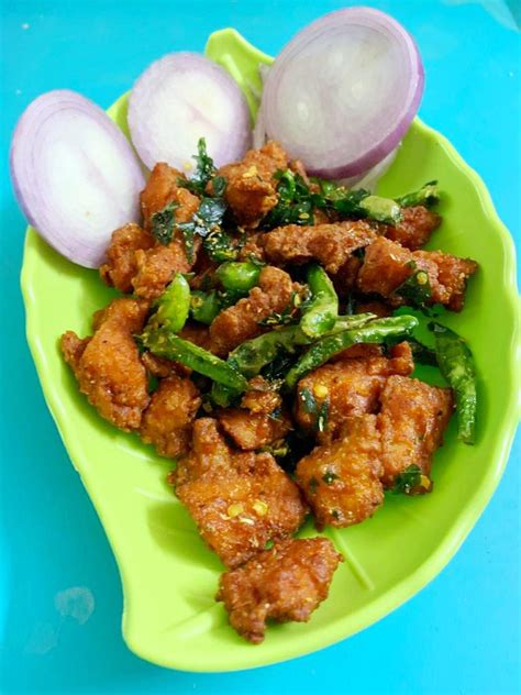 Sri's kitchen: Chicken Pakoda - Perfect Snack for everything :)