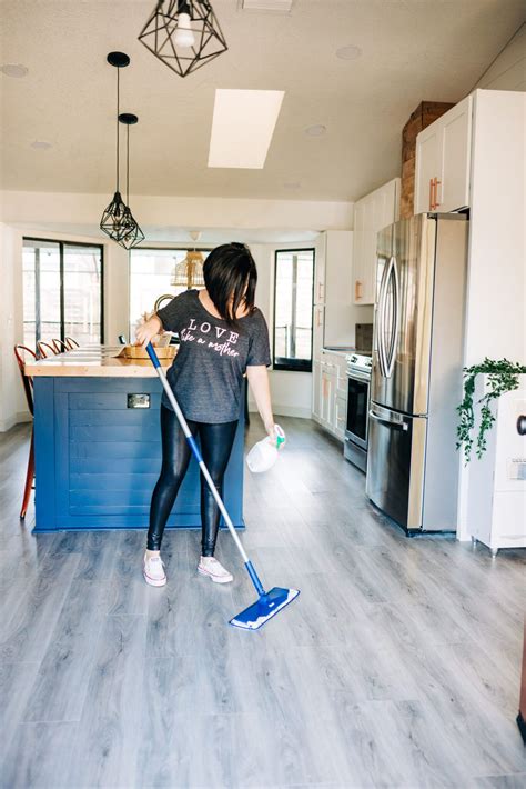 How to clean vinyl plank lvp flooring – Artofit