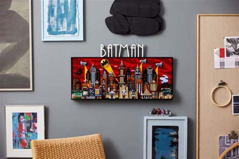 Lego's Tribute to Batman: The Animated Series Is a Stylish City Skyline