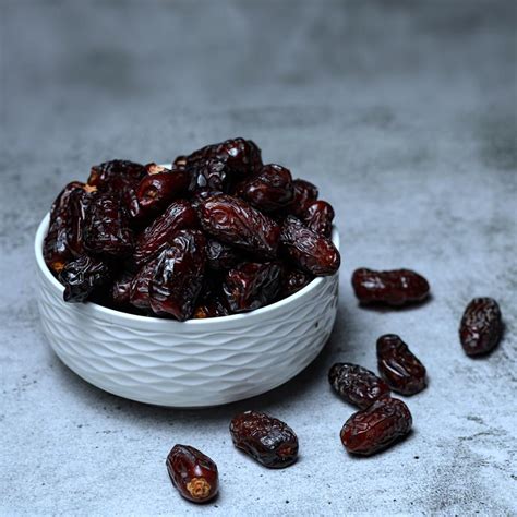 Black Dates – Royal Dry Fruits