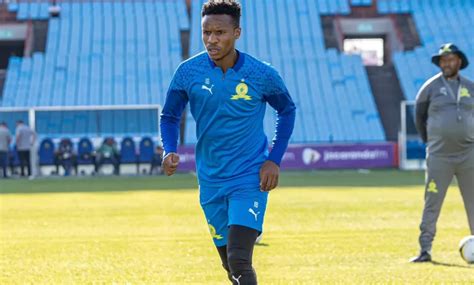 Themba Zwane opens up on new role at Mamelodi Sundowns | FARPost