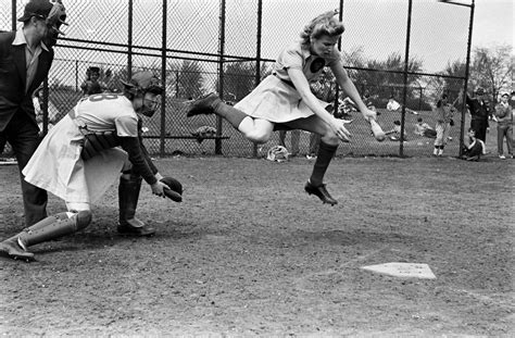 Photos: All-American Professional Girls Baseball League in 1945 | Time.com