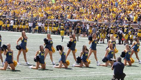 Michigan Dance Team 2023.09.02 090a | Michigan Dance Team | Fan in the ...