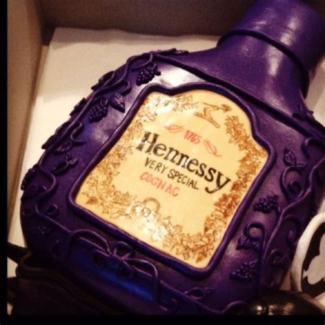 Love this Henny cake! I want an XO bottle for my bday cake! With Henny ...