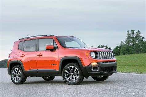 New 2017 Jeep Renegade Deserthawk to Debut at L.A. Auto Show | Automobile Magazine