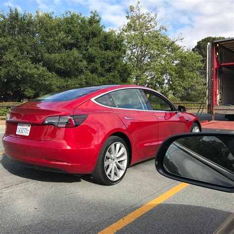 Tesla Model 3: new red release candidate spotted at Tesla HQ | Electrek