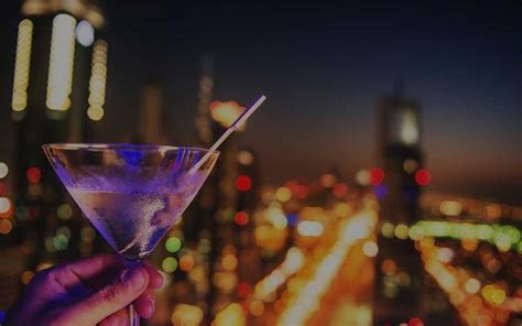 5 Ways to Experience Dubai Nightlife Like Never Before | MakeMyTrip Blog