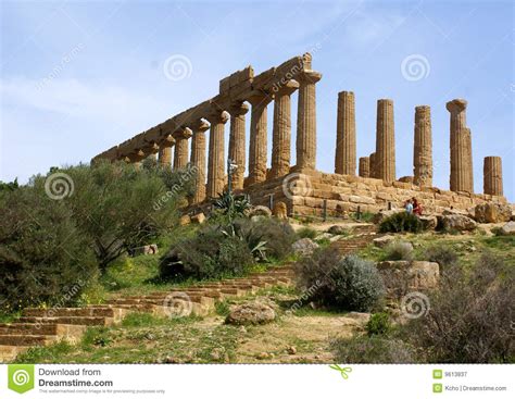 Columns Temple of Hera stock image. Image of antiquity - 9613837