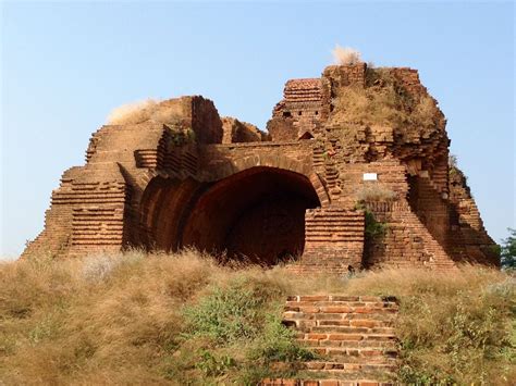 Abandoned temple in Bagan, Myanmar (x-post from /r/AbandonedPorn) : r ...