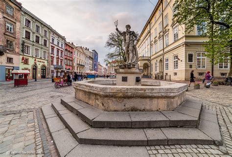 Beautiful architecture of Lviv · Ukraine travel blog