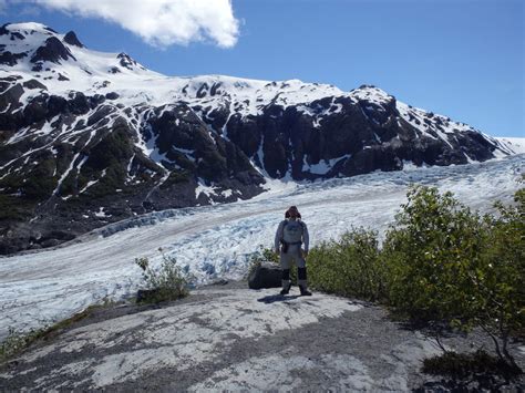 This is the Harding Icefield Trail that runs along Exit Glacier (you can see in the background ...