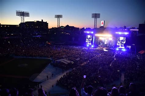 Kane Brown Announces Massive Fenway Park Show in June 2023