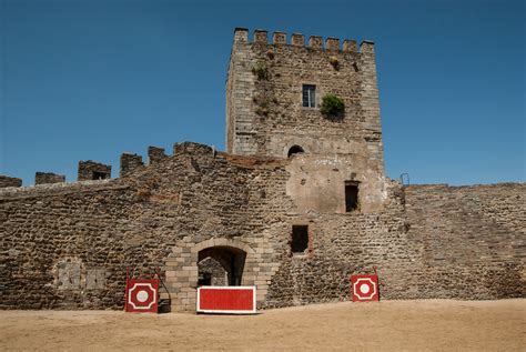 Free Images : building, chateau, fortification, fortress, arena, ruins, portugal, keep, middle ...