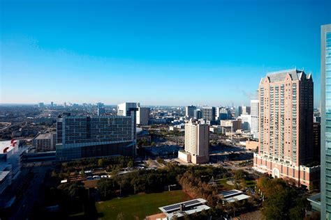 Upscale, Modern Hotel in Houston | Marriott Marquis Houston