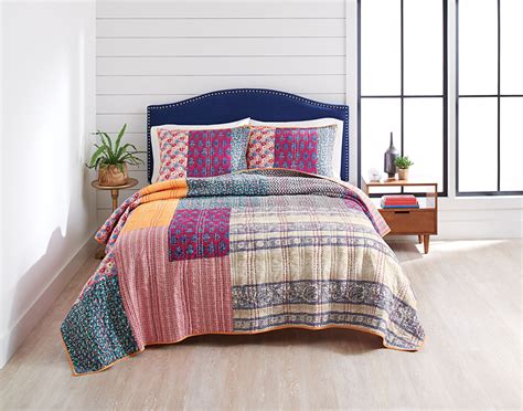 Better Homes And Gardens Bedding Quilt - Beautiful Insanity