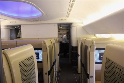 Review: Etihad 777-300ER First Class Abu Dhabi To Los Angeles - Live ...