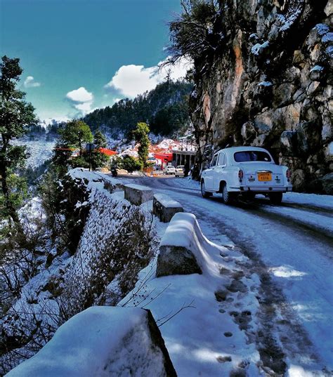 #uttarakhand #india #snow #throwback #snowfall #winters #roads