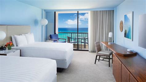 Honolulu, Hawaii Resort on Waikiki Beach | Hyatt Regency Waikiki