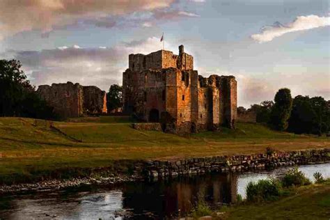 Castles in Cumbria - Historic European Castles