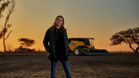 On Rural Women’s Day New Holland celebrates the crucial role of women in agriculture - Material ...