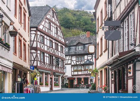 Street in Bernkastel-Kues, Germany Editorial Stock Image - Image of travel, bernkastel: 271628654