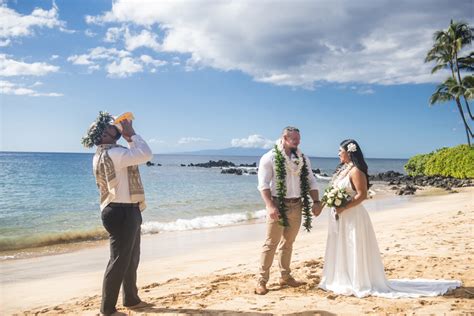 White Rock Beach Gallery - Weddings of Hawaii