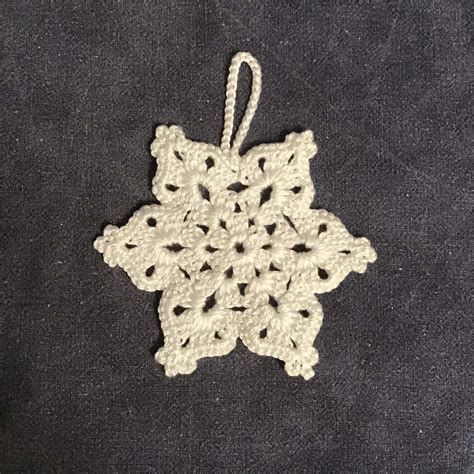 Fiocco di neve ad uncinetto - dettagliato tutorial fotografico - Crochet