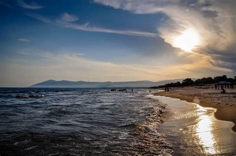 Top 5 Things to Do at Lake Malawi (Kande Beach) | tobinka