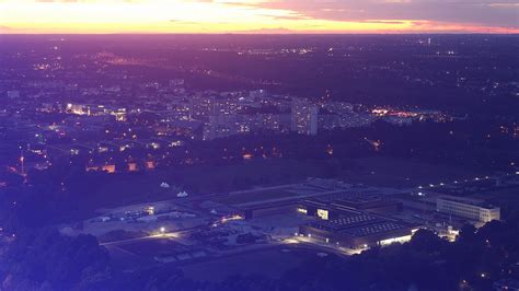 Olympiaturm München - Baustelle TUM Campus im Olympiapark - Foto-Webcam.eu