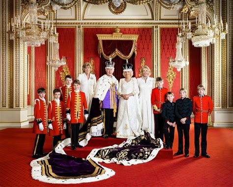 King Charles Poses With William, George in New Coronation Photo | Us Weekly