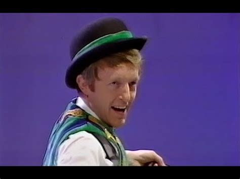 Paul Daniels Magic Show - BBC - 1983 - YouTube