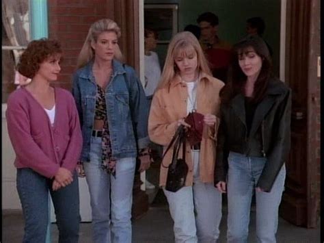 Pin by 🌞 on classic | 90210 fashion, 90s fashion, Fashion tv