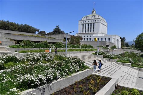 Oakland museum to reopen its Great Hall