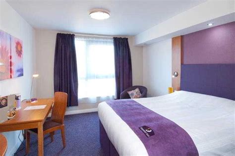 Premier Inn Gatwick Manor Royal di London - 1001malam.com