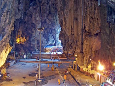 Inside the Batu Caves, Kuala Lumpur, Malaysia | Пещеры бату, Куала-лумпур, Пещера