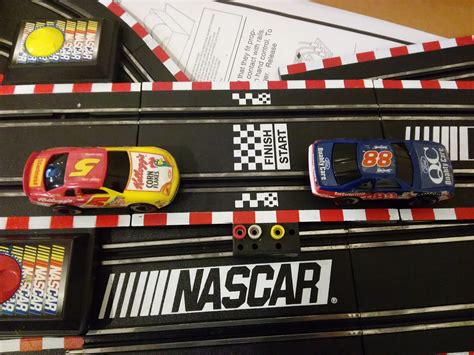 Vintage Road Race Action Race Set, Nascar Dale Jarrett vs Terry Labonte ...