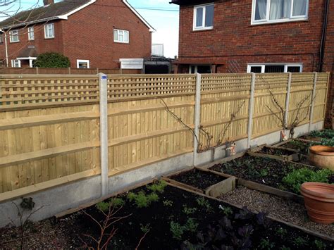 Concrete post fencing suppliers in Kent