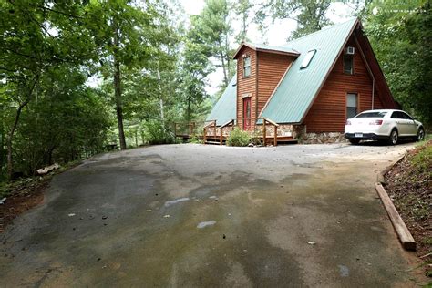 Cabin Rental on Watauga Lake, Tennessee