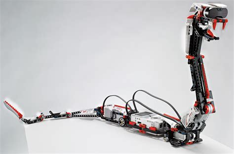 New Lego robotics kit talks to iPhones, iPads - CBS News