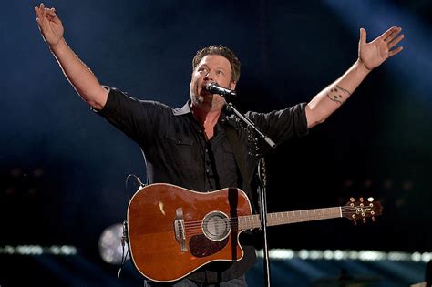 Blake Shelton Reveals Complete 'Fully Loaded' Track List