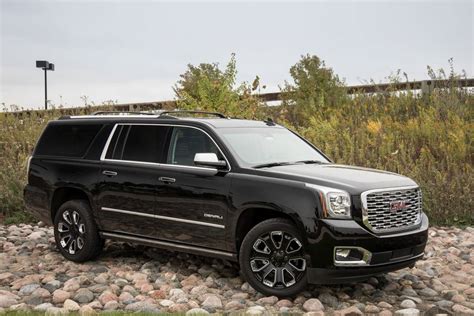 2019 GMC Yukon XL: 8 Things We Like (and 5 Not So Much) | Cars.com